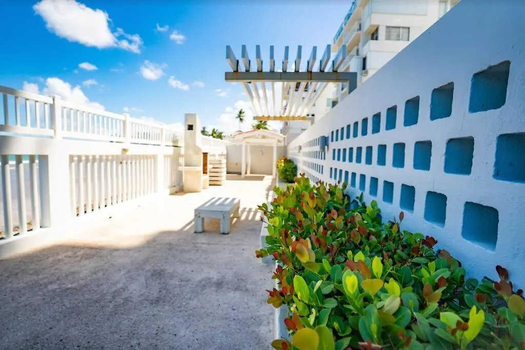 Modern Jewel Beachfront Isla Verde San Juan Holiday home
